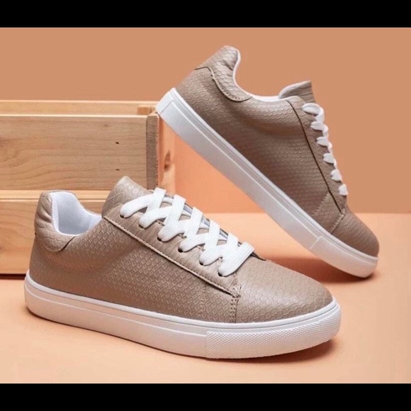 SheIn Snakeskin Sneakers - Picture 1 of 2